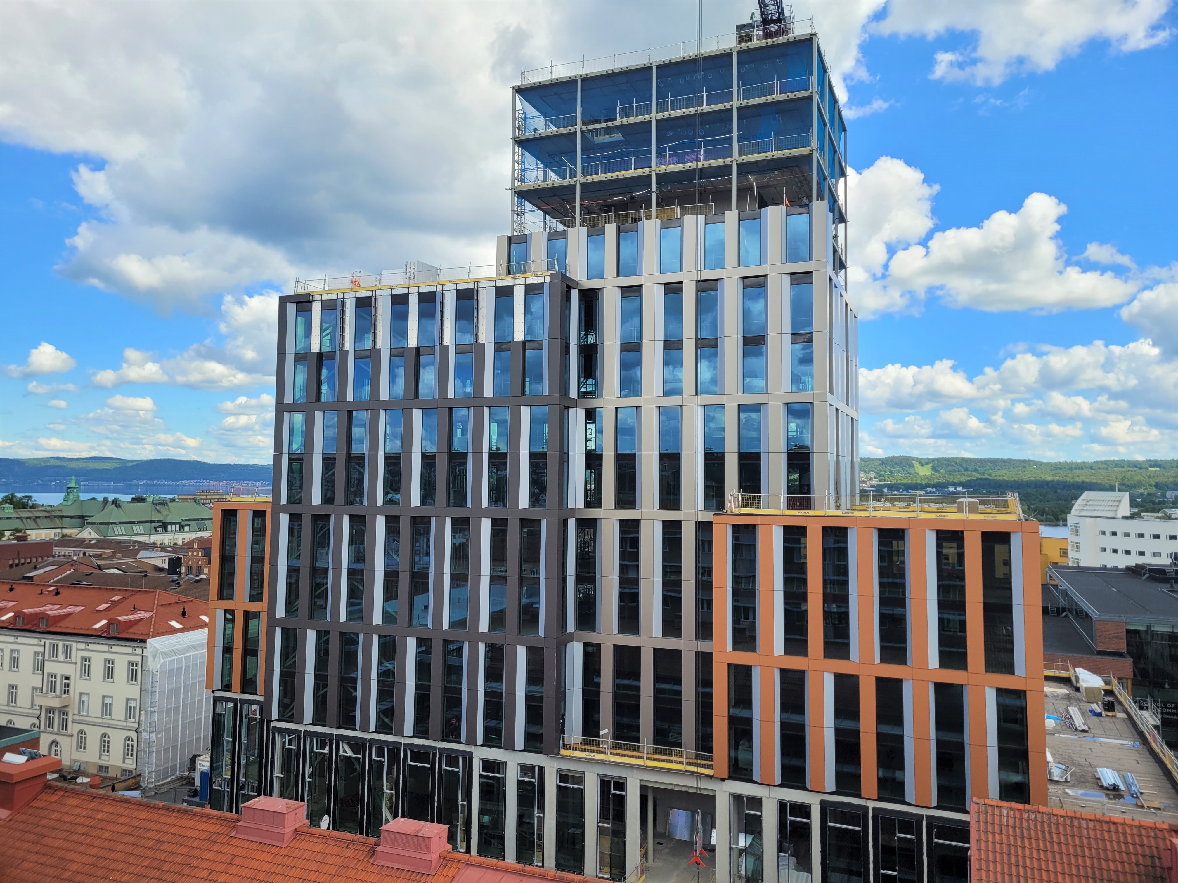 Science Park Towers sett från hus 13 i Science Park House.
