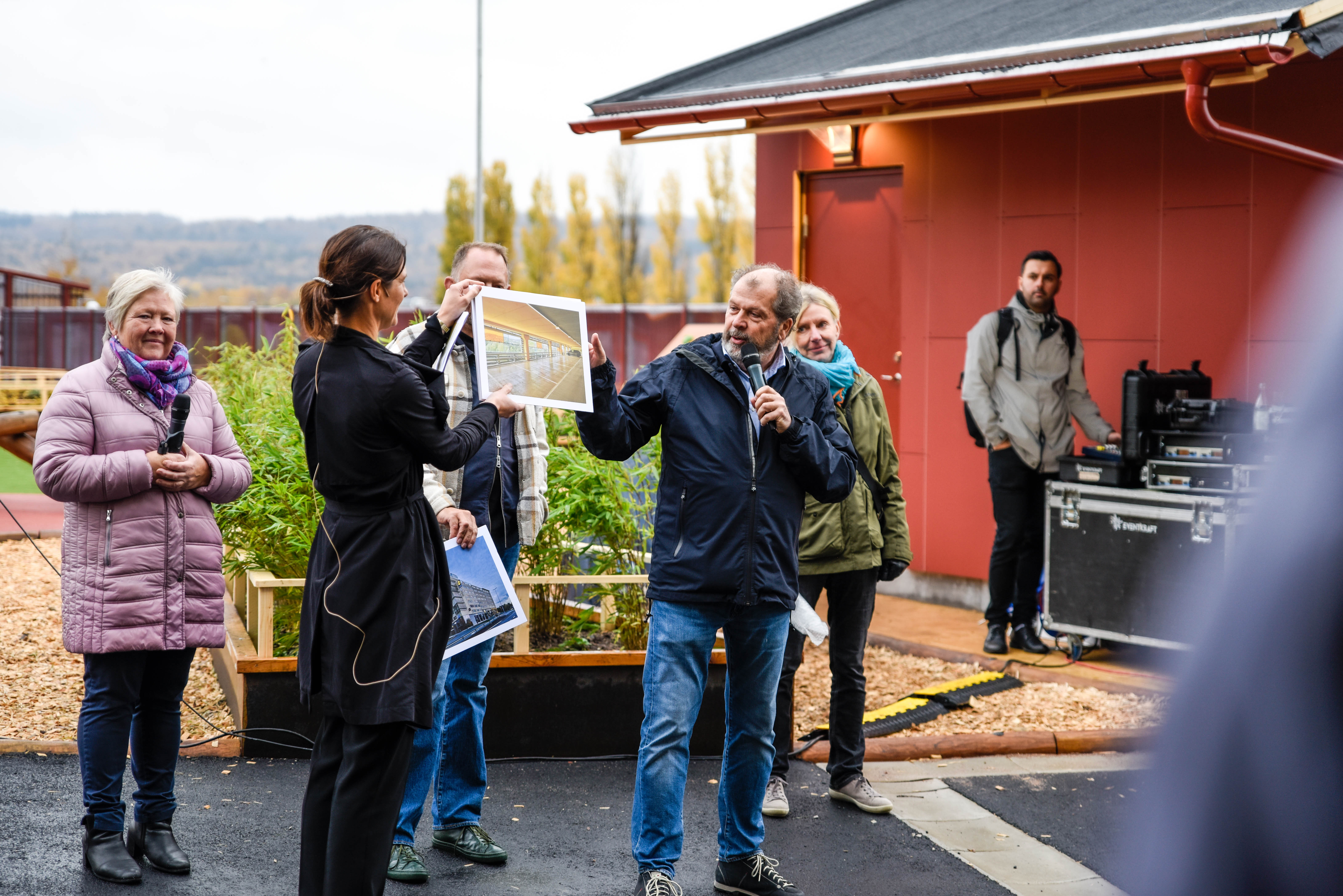 Arkitekten från Tengboms berättar om visionen och visar bilder.