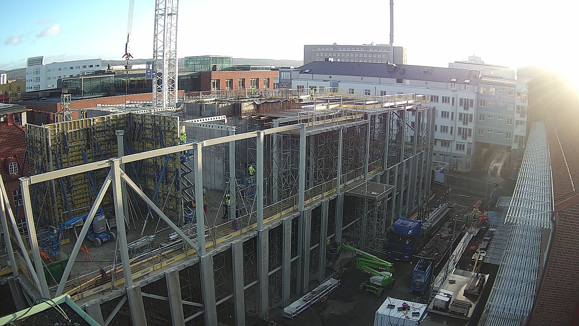 Byggarbetsplatsen i solen sett från nuvarande Science Park Towers.